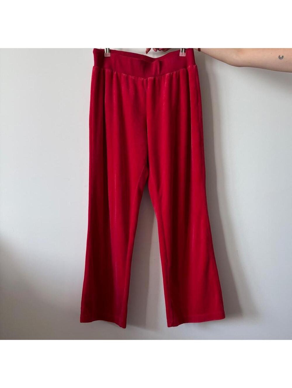 Liquido Women's Red Trousers